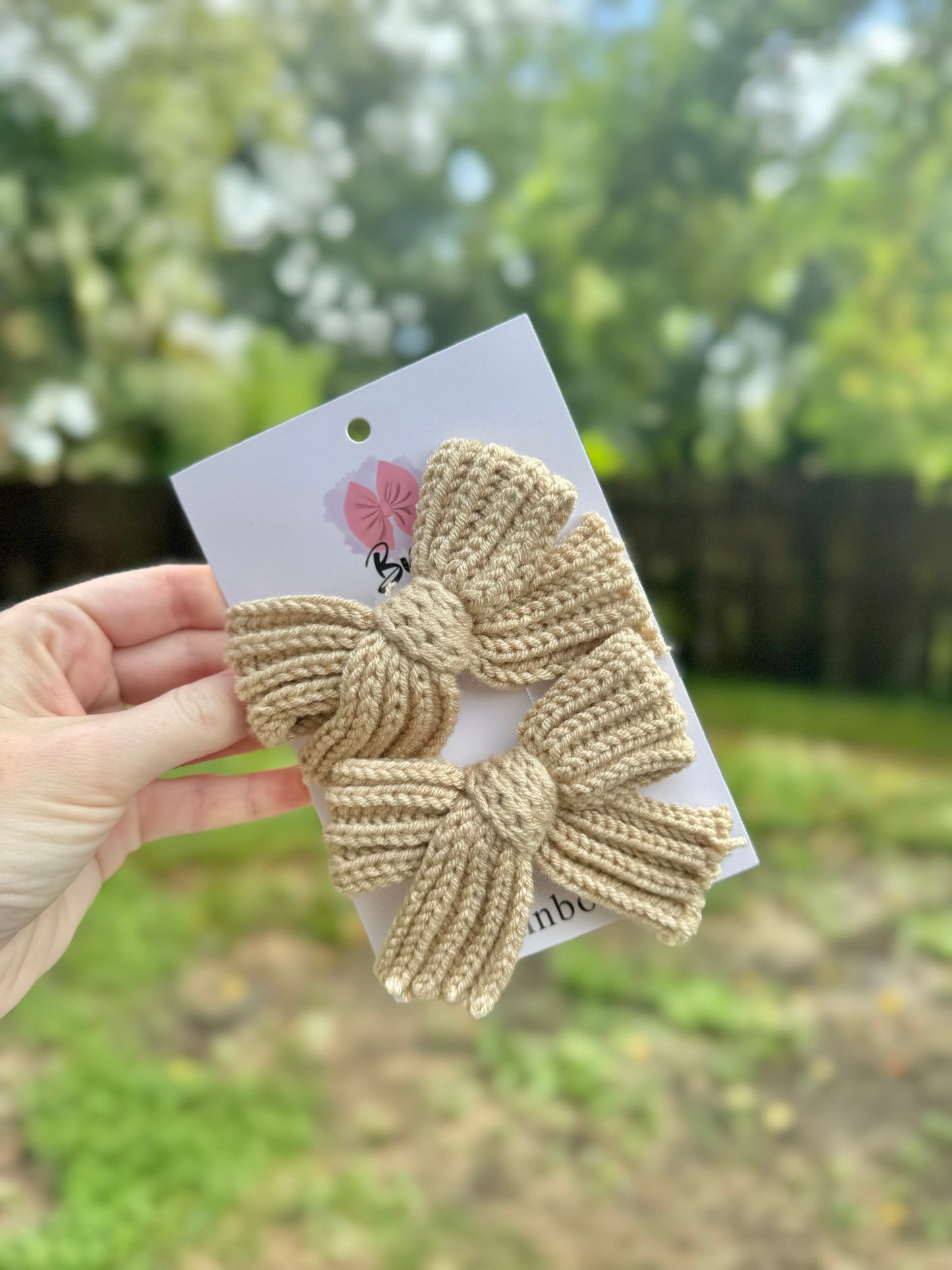 KHAKI KNITTED BOW