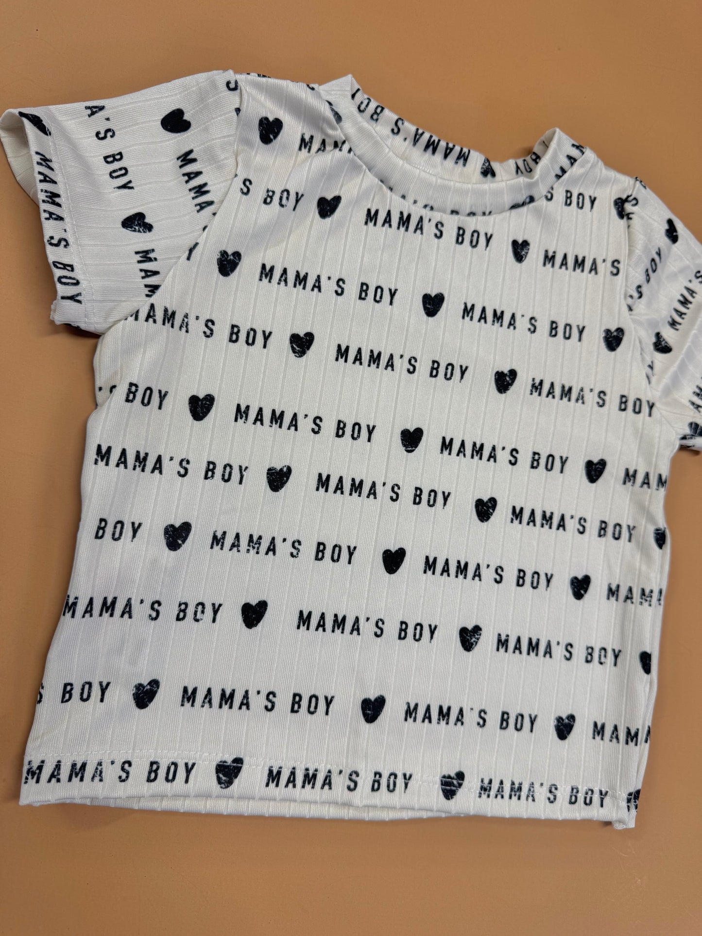 MAMAS BOY TEE