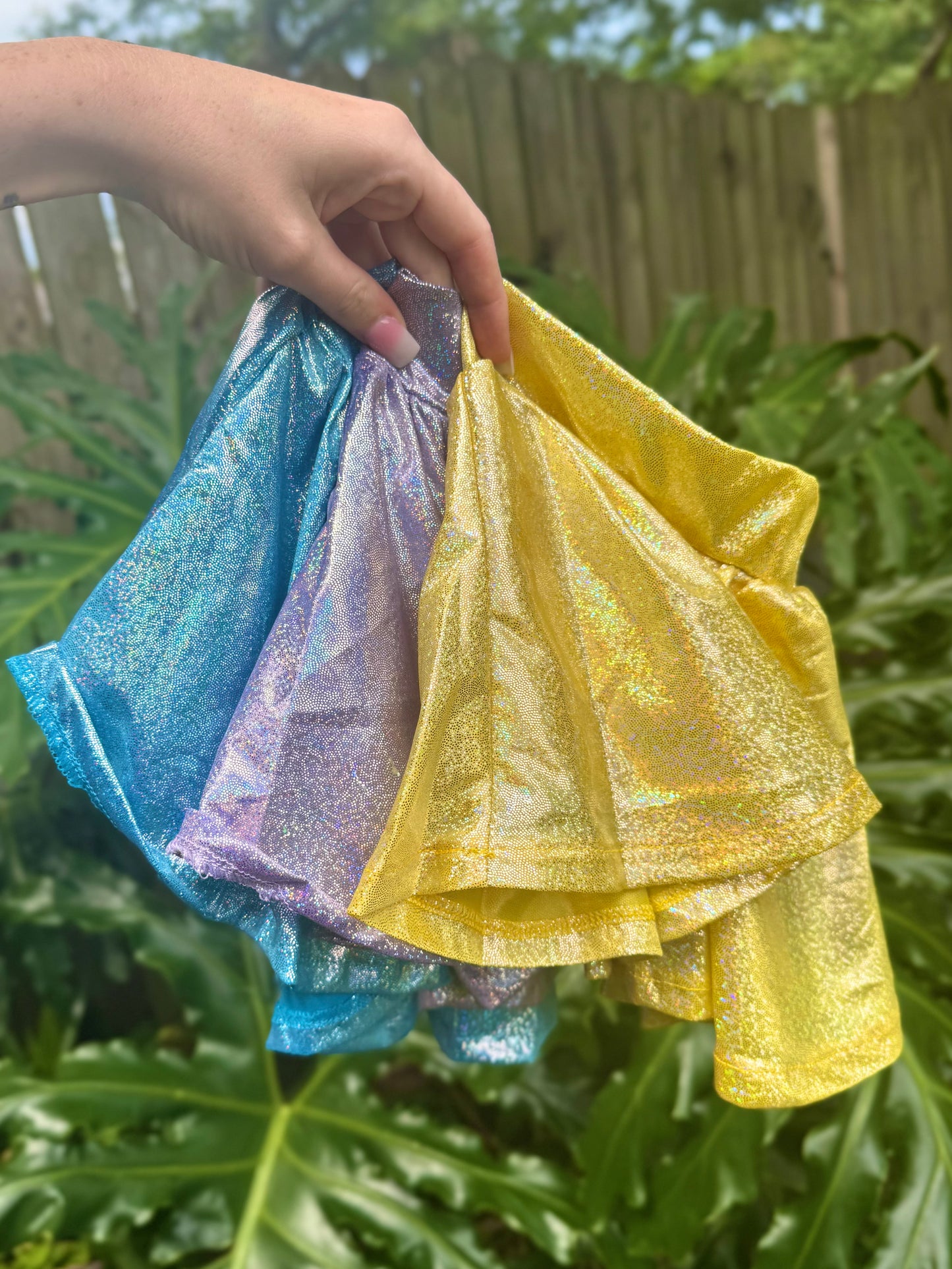 YELLOW SHIMMER SKORT