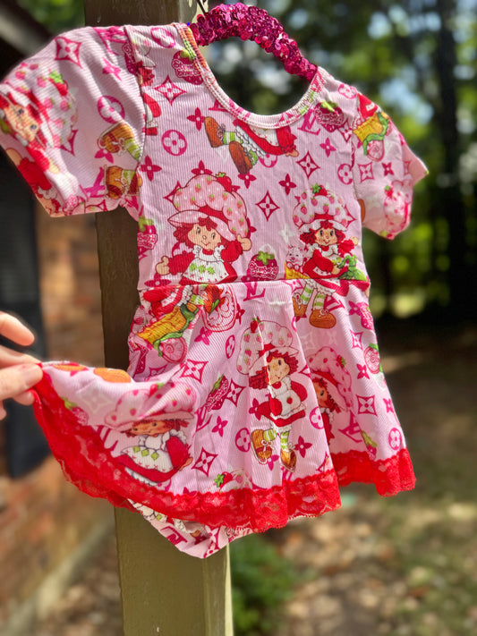 STRAWBERRY ROMPER *limited*