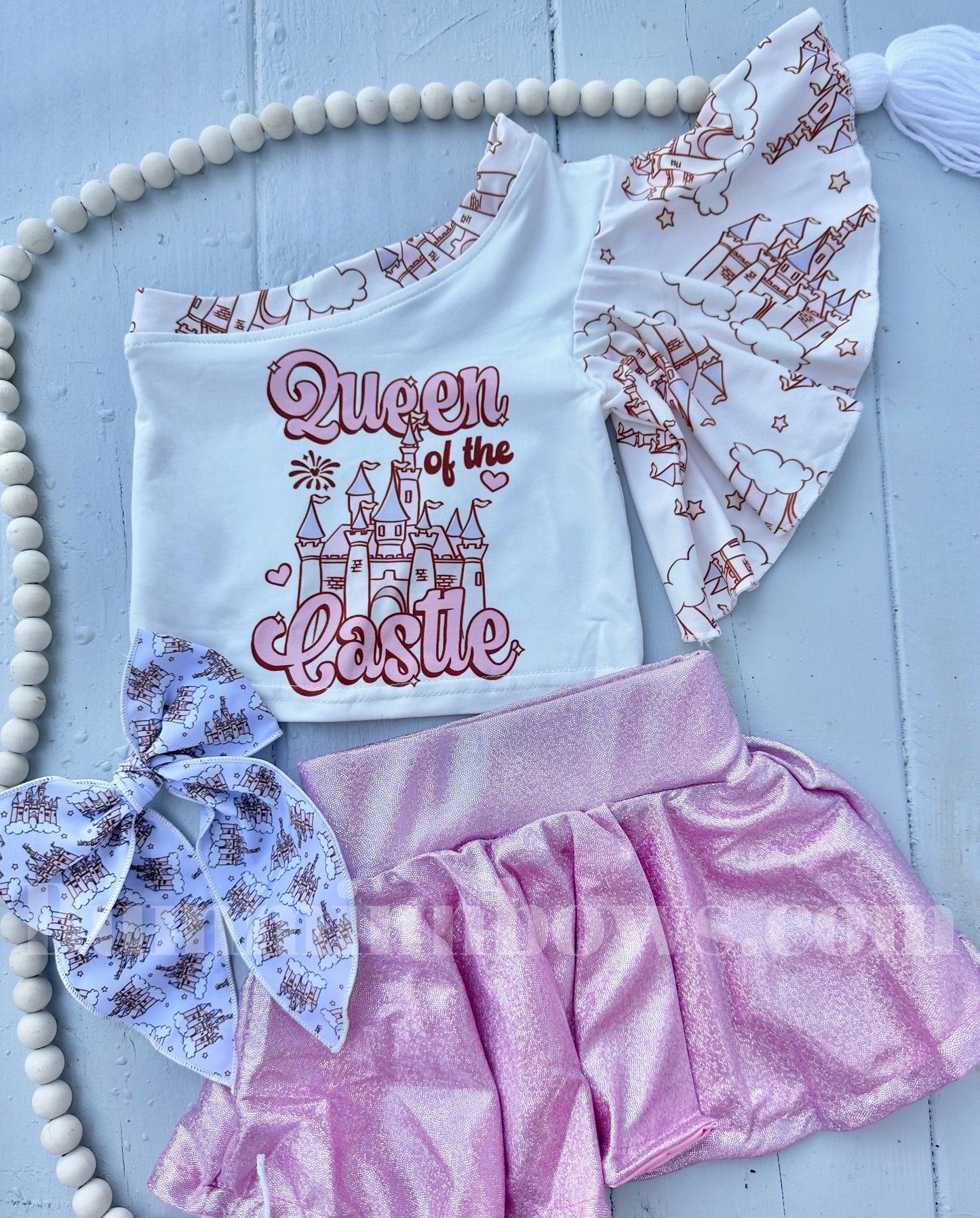 QUEEN OF THE CASTLE TOP