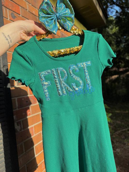 FIRST GRADE DRESS 6Y
