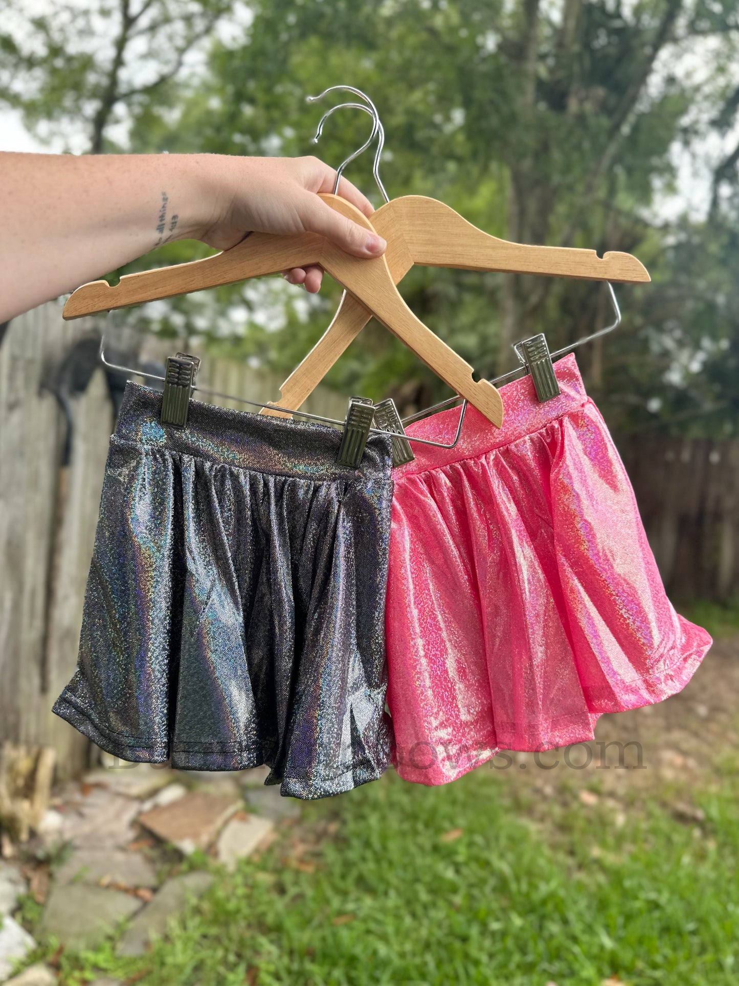 PINK SHIMMER SKORT