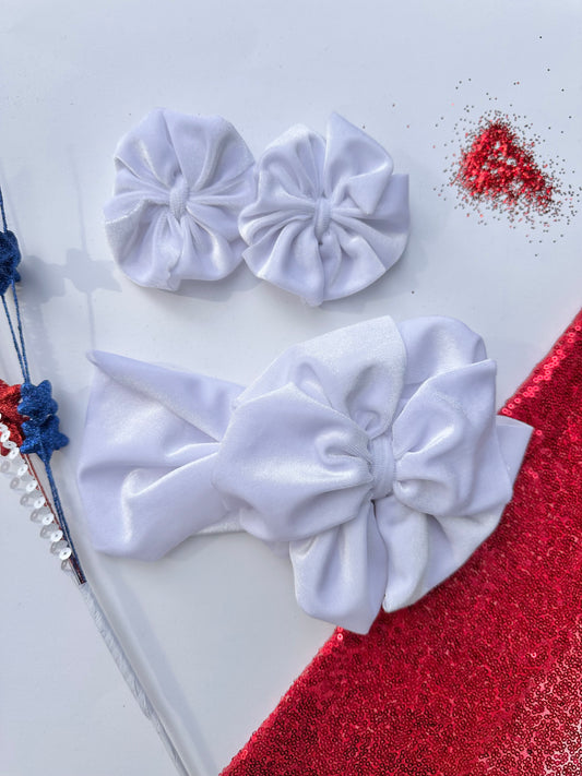 WHITE VELVET MESSY BOW