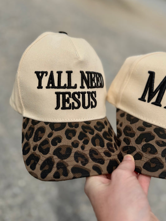EMBROIDERED TRUCKER HAT