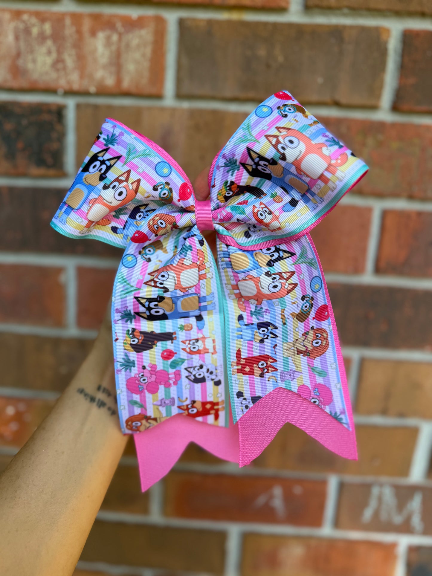 HEELER CHEER BOW